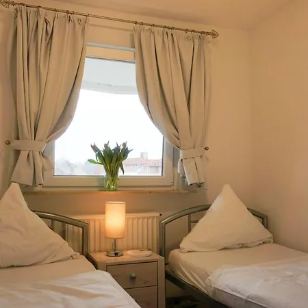 Grosszuegige-ferienwohnung-im-ot-bad-strandnaehe Апартаменты Санкт-Петер-Ординг
